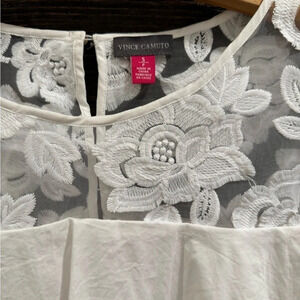 VINCE Camuto cotton Tiered Blouse Lace White 3/4 sleeve  sheer ruffle floral S